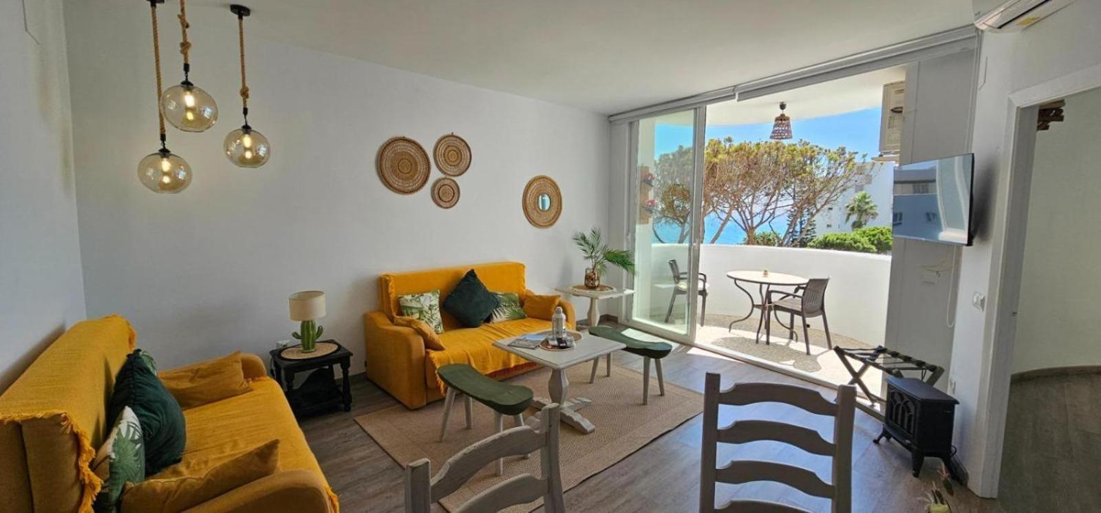 Beachfront Apartment In Calahonda MIJAS COSTA Esterno foto